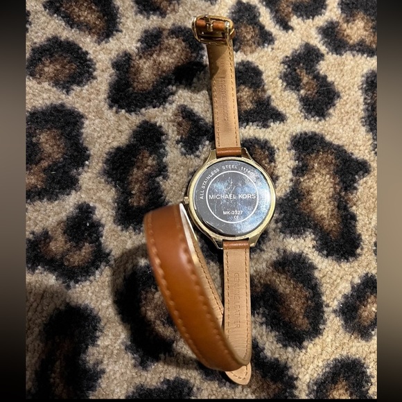 Michael Kors Slim Watch - Picture 2 of 3